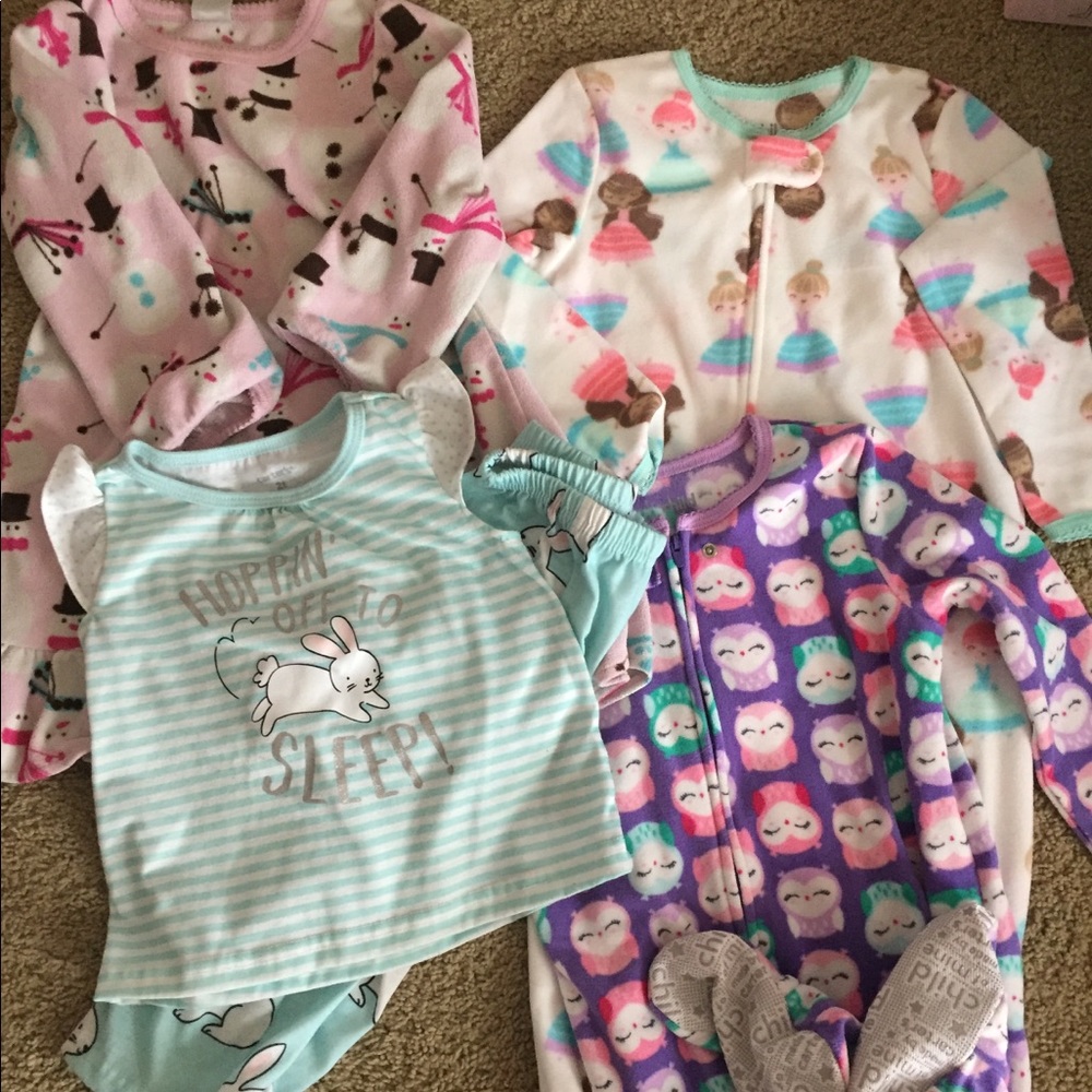 Carters 2t girl pajamas